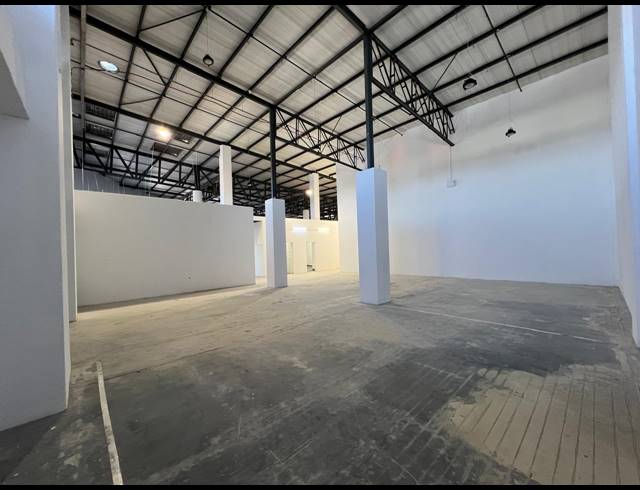 915M² WAREHOUSE TO LET IN LASER PARK